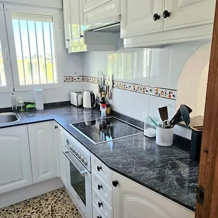 Fantastica Casa Con Piscina Privada * دينايا